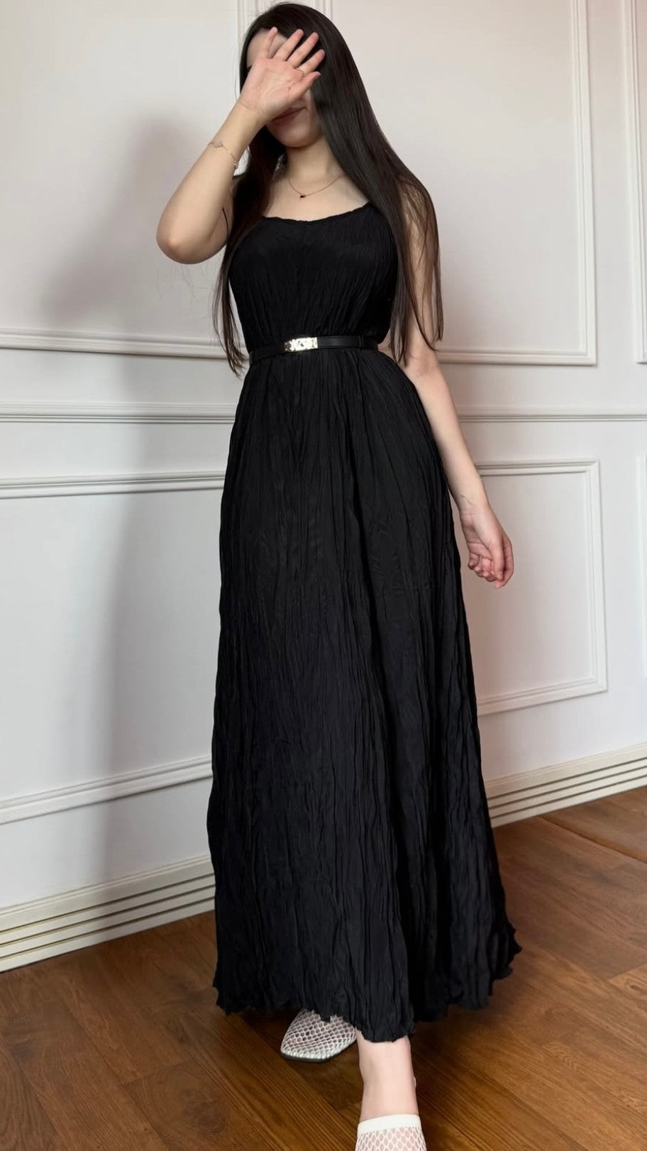 Zweiteiliges Set mit Faltenkleid und Oversize-Hemd