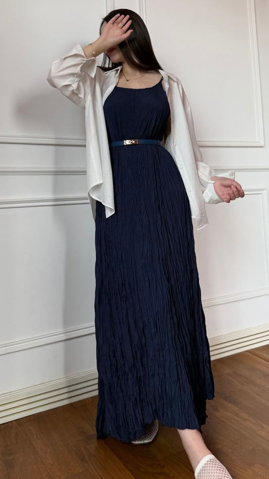 Zweiteiliges Set mit Faltenkleid und Oversize-Hemd
