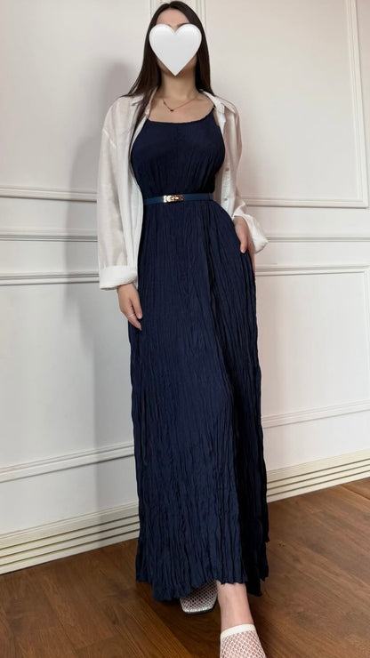 Zweiteiliges Set mit Faltenkleid und Oversize-Hemd
